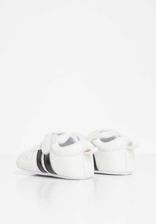 Pop Candy - Baby boys velcro strap sneaker - white & black
