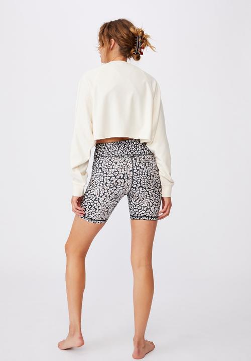 Cotton On - Lifestyle crop raglan fleece - buttermilk