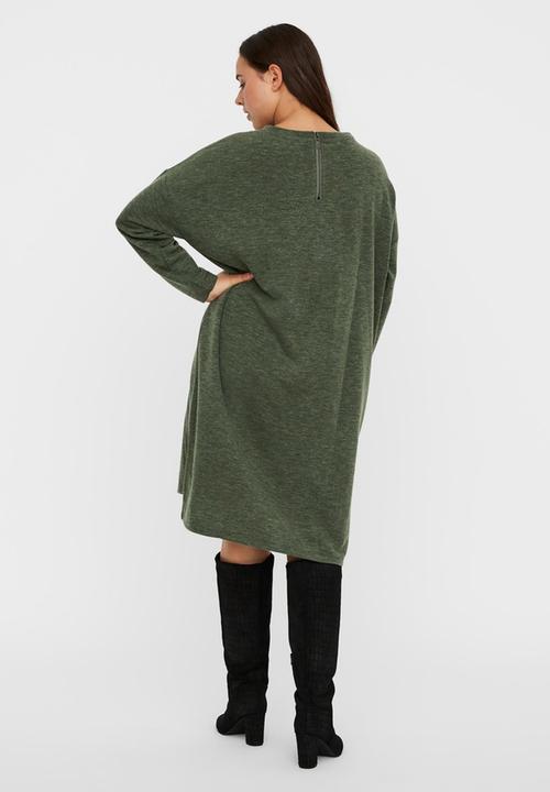 Vero Moda - Curve amaimarco long sleeve o-neck dress - black forest