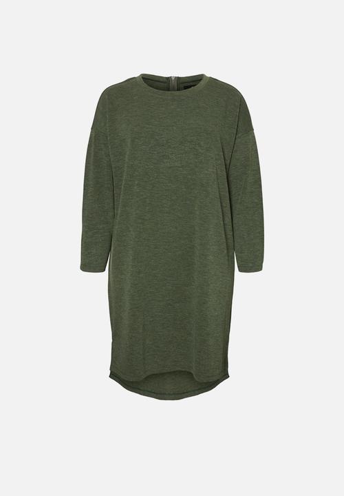 Vero Moda - Curve amaimarco long sleeve o-neck dress - black forest
