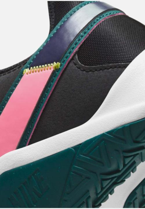 Nike - Nike Legend Essential 2 