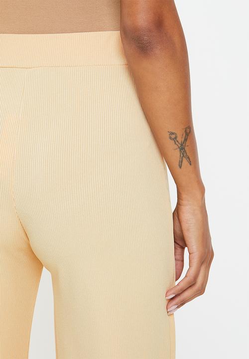 Missguided - Petite ribbed wide leg trouser - beige