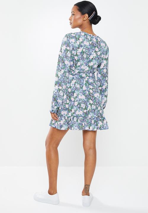 Missguided - Petite ruched side button tea dress floral - blue