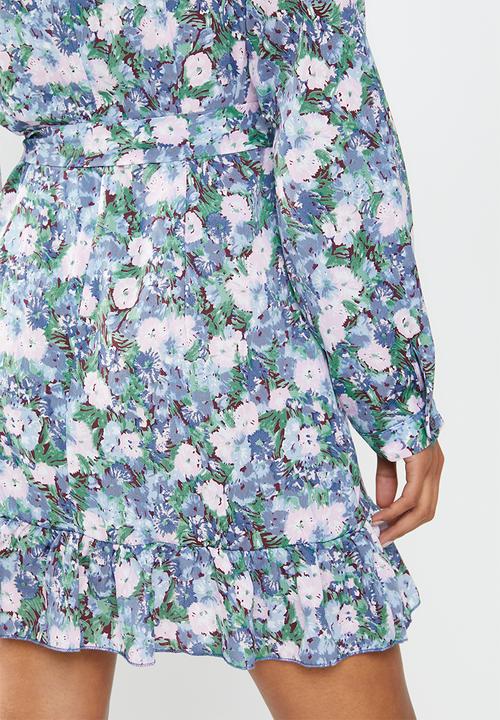 Missguided - Petite ruched side button tea dress floral - blue