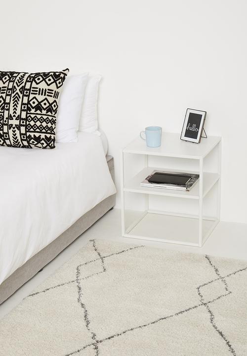 Sixth Floor - Newton bedside table - white