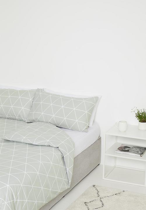 Sixth Floor - Ella printed polycotton duvet cover set - sage green