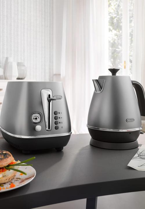 DeLonghi - Distinta Flair 2 Slice Toaster - Finess Silver