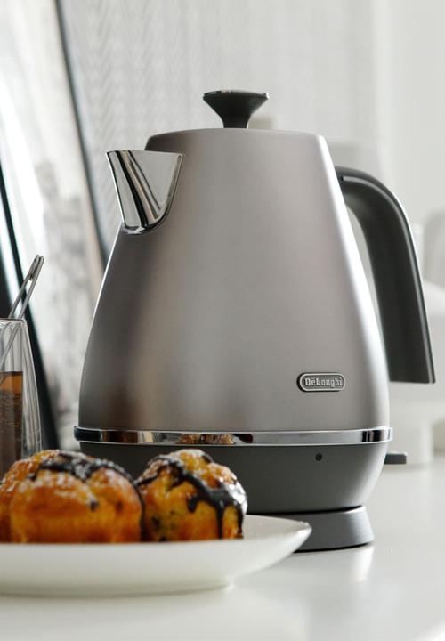 DeLonghi - Distinta Flair Kettle - Finesse Silver