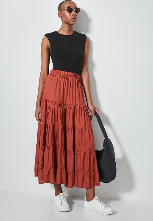 Superbalist - Tiered midi skirt - tobacco