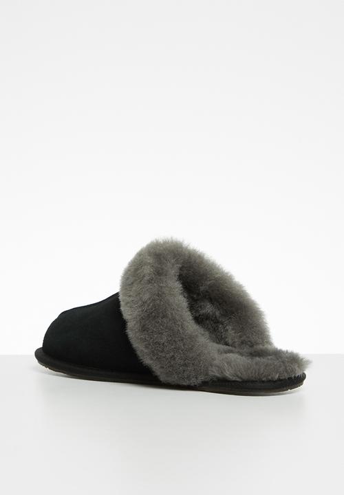 UGG® - Scuffette ii - black & grey
