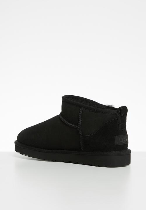 UGG® - Classic ultra mini - black