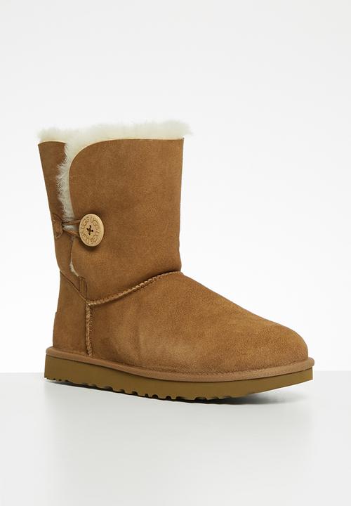 UGG® - Bailey button ii - chestnut