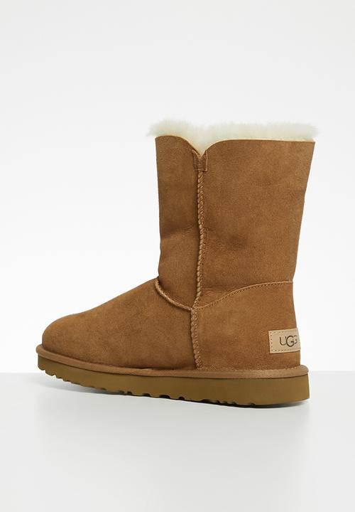 UGG® - Bailey button ii - chestnut