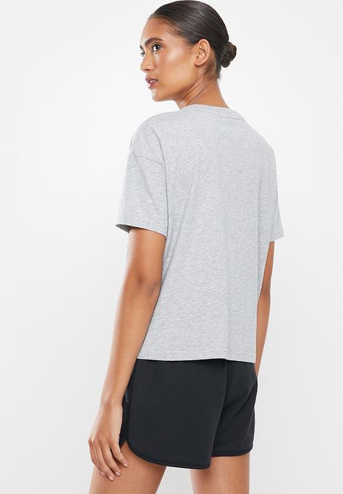 New Balance  - Classic core logo tee - grey