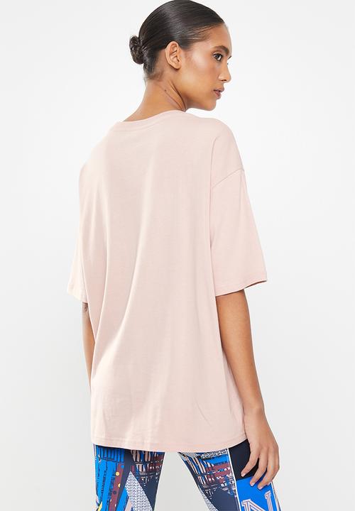 New Balance  - Essentials stacked logo oversized tee - pink