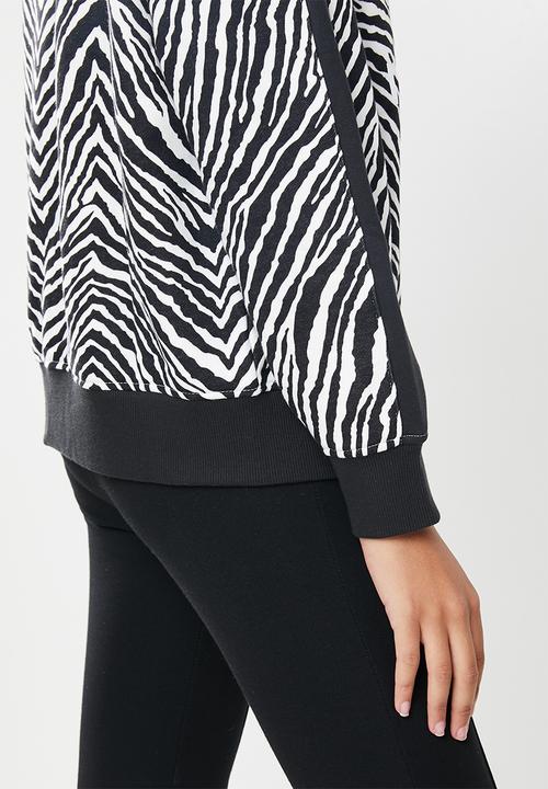 New Balance  - Athletics animal print crew print - white & black 