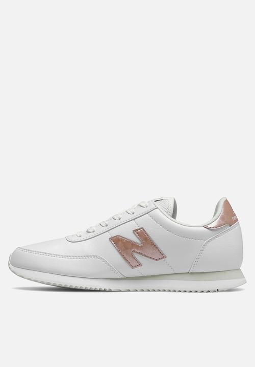 New Balance  - 720 - white 