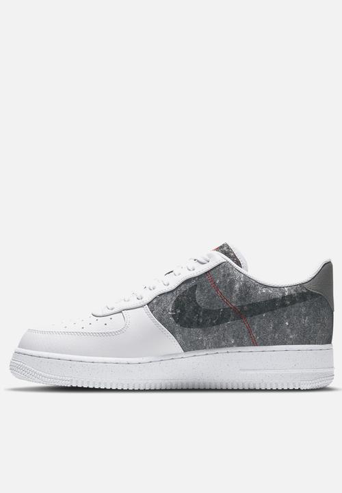 Nike - Air Force 1 '07 lv8 - white/clear-lt smoke grey-black