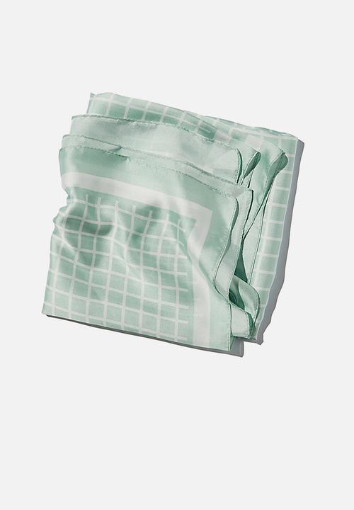Rubi - Versatile scarf - green