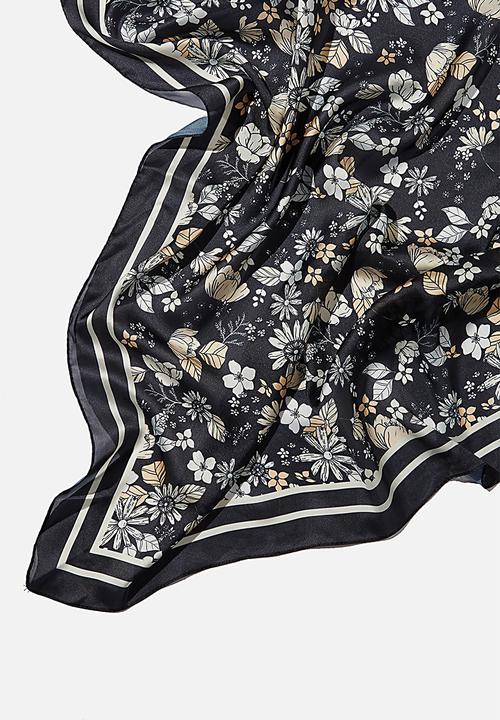 Rubi - Versatile scarf - black 