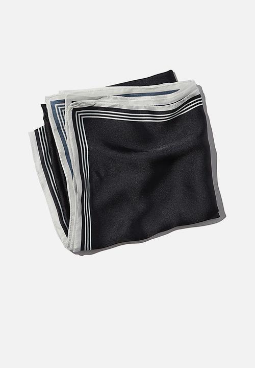 Rubi - Versatile scarf - black