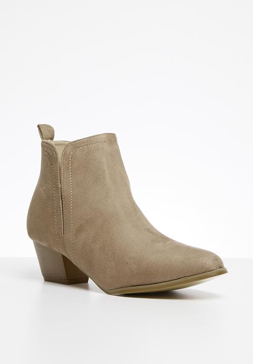 Superbalist - Josie chelsea boot - neutral