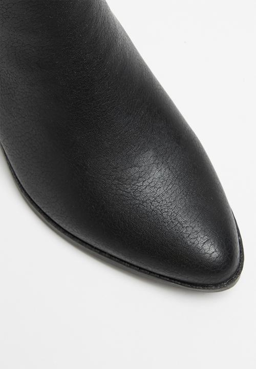 Call It Spring - Zipit boot - black