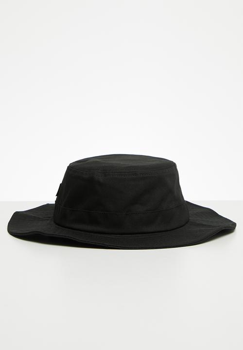 Superbalist - Aaron bucket hat - black