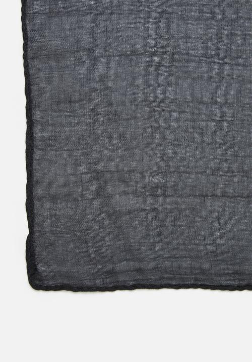 edit - Fringed infinity scarf-black