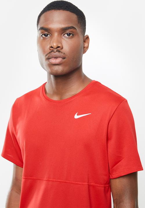 Nike - Nike dri-fit run short sleeve top - red