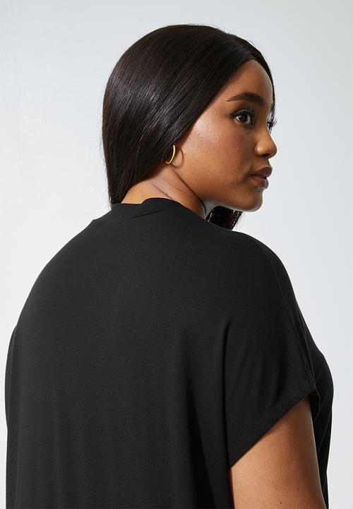 Superbalist - Grown on neck tee - black