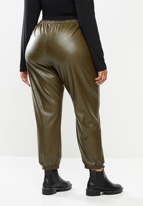 Glamorous - Plus pu trousers- khaki