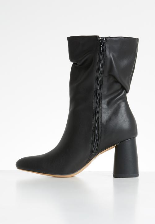Public Desire - Marshmallow boot - black