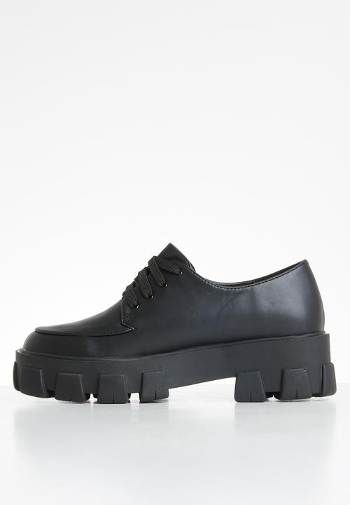 Public Desire - Candid brogue - black