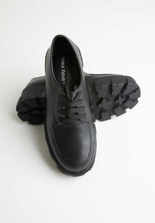Public Desire - Candid brogue - black