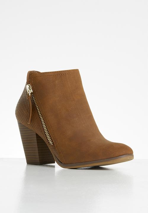Call It Spring - Erin boot - brown 