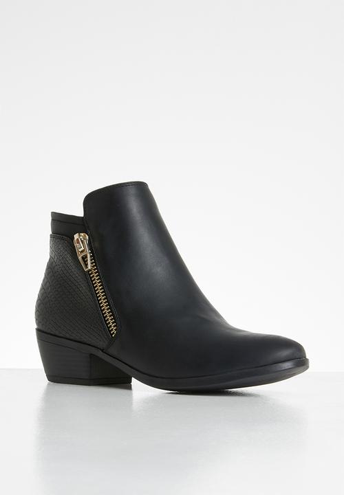 Call It Spring - Leesa boot - black