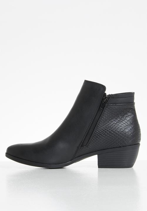 Call It Spring - Leesa boot - black