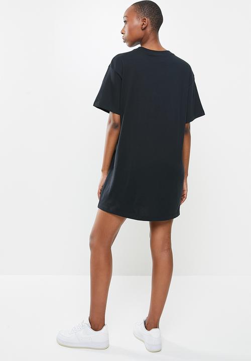 Nike - Nike sportswear essential dress - black