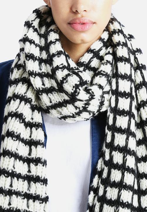 Vero Moda - Sille Long Scarf