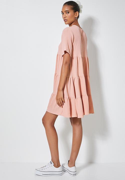 Superbalist - Textured knit volume tiered dress - pink
