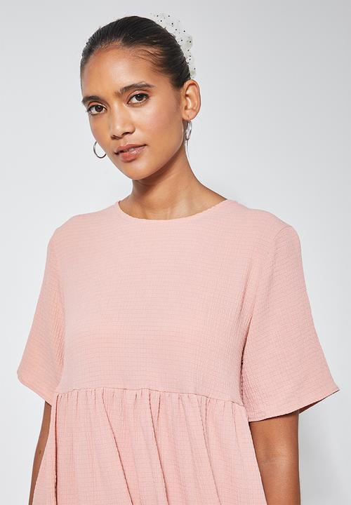 Superbalist - Textured knit volume tiered dress - pink
