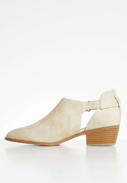 Butterfly Feet - Capricorn bootie - nude