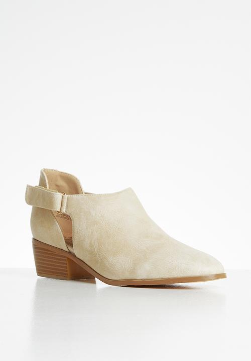 Butterfly Feet - Capricorn bootie - nude