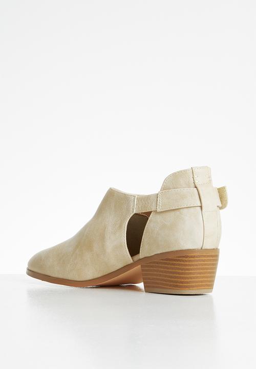 Butterfly Feet - Capricorn bootie - nude