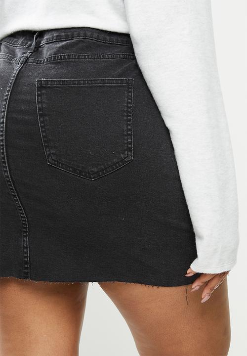 Cotton On - Curve denim mini skirt - black