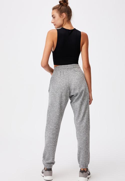 Cotton On - Lifestyle gym track pant - black varsity