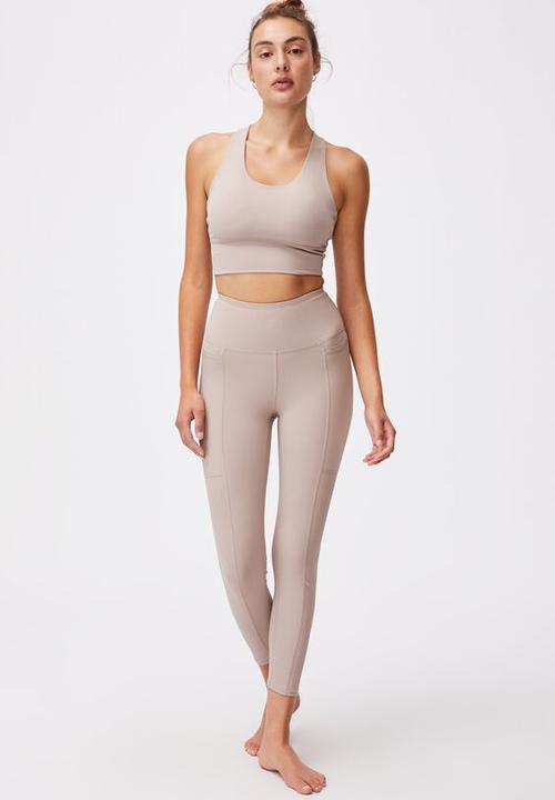 Cotton On - Ultimate longline crop - mushroom