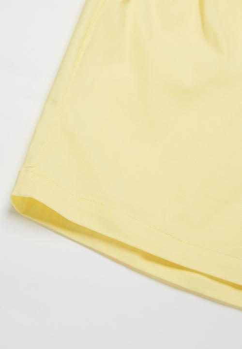Pop Candy - Girls shorts with belt - yellow