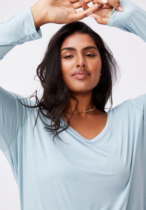 Cotton On - Curve Karly long sleeve top - light blue